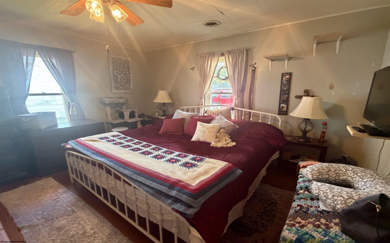 169 Hice Street, Belington, West Virginia 26250, 2 Bedrooms Bedrooms, 6 Rooms Rooms,1 BathroomBathrooms,Single Family Detached,For Sale,Hice,10165452