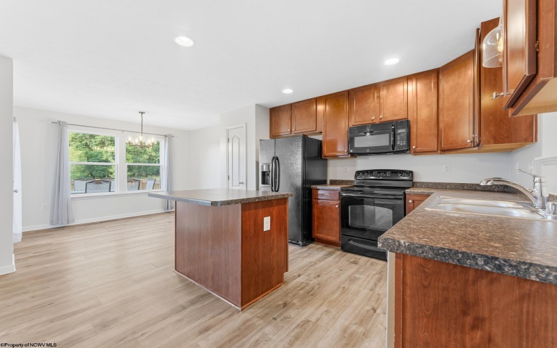 172 Birds Eye View Drive, Morgantown, West Virginia 26501, 3 Bedrooms Bedrooms, 5 Rooms Rooms,2 BathroomsBathrooms,Single Family Attached,For Sale,Birds Eye View,10165462