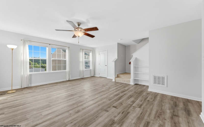 172 Birds Eye View Drive, Morgantown, West Virginia 26501, 3 Bedrooms Bedrooms, 5 Rooms Rooms,2 BathroomsBathrooms,Single Family Attached,For Sale,Birds Eye View,10165462