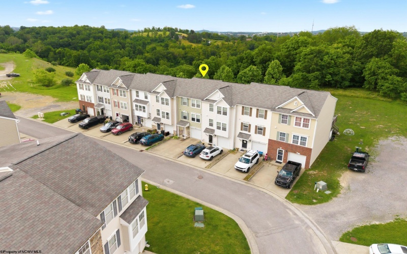 172 Birds Eye View Drive, Morgantown, West Virginia 26501, 3 Bedrooms Bedrooms, 5 Rooms Rooms,2 BathroomsBathrooms,Single Family Attached,For Sale,Birds Eye View,10165462