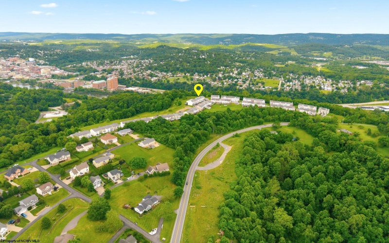 172 Birds Eye View Drive, Morgantown, West Virginia 26501, 3 Bedrooms Bedrooms, 5 Rooms Rooms,2 BathroomsBathrooms,Single Family Attached,For Sale,Birds Eye View,10165462