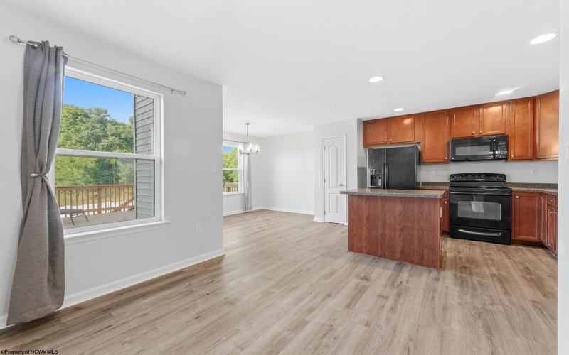 172 Birds Eye View Drive, Morgantown, West Virginia 26501, 3 Bedrooms Bedrooms, 5 Rooms Rooms,2 BathroomsBathrooms,Single Family Attached,For Sale,Birds Eye View,10165462