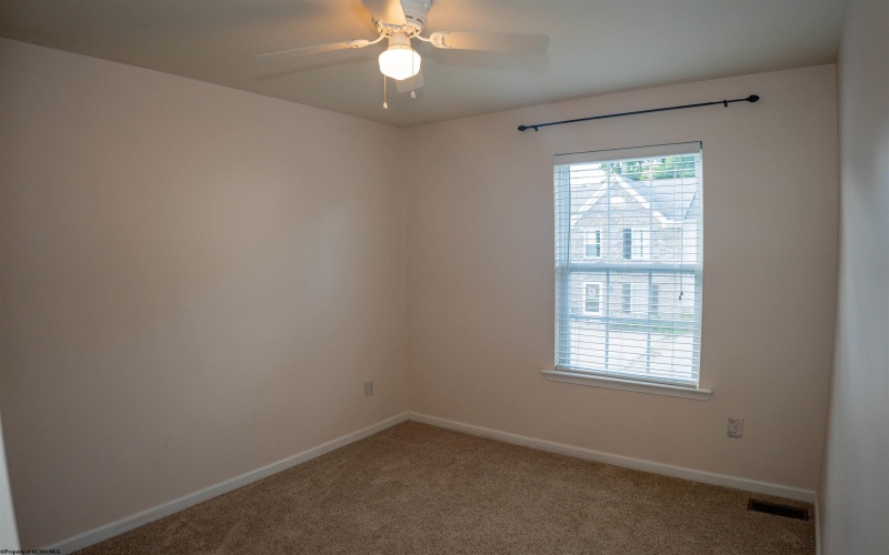 108 Park Place Drive, Morgantown, West Virginia 26508, 3 Bedrooms Bedrooms, 6 Rooms Rooms,2 BathroomsBathrooms,Single Family Attached,For Sale,Park Place,10165463