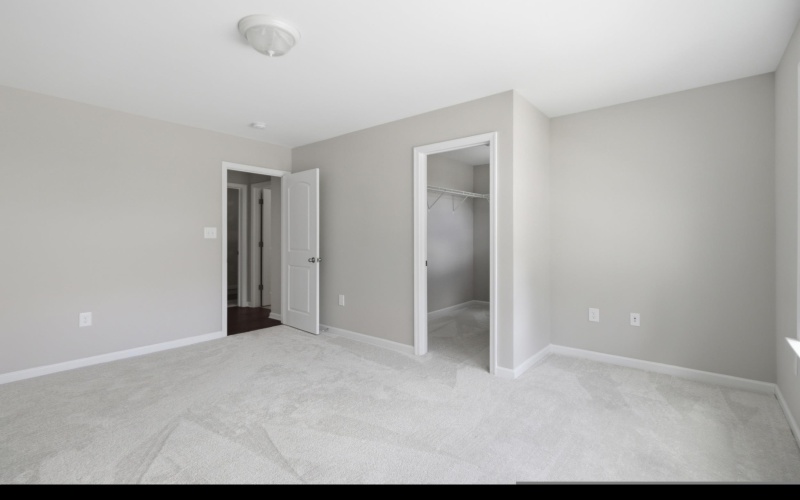 72 Bedford Court, Bridgeport, West Virginia 26330, 3 Bedrooms Bedrooms, 7 Rooms Rooms,2 BathroomsBathrooms,Single Family Attached,For Sale,Bedford,10165478