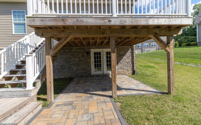 72 Bedford Court, Bridgeport, West Virginia 26330, 3 Bedrooms Bedrooms, 7 Rooms Rooms,2 BathroomsBathrooms,Single Family Attached,For Sale,Bedford,10165478