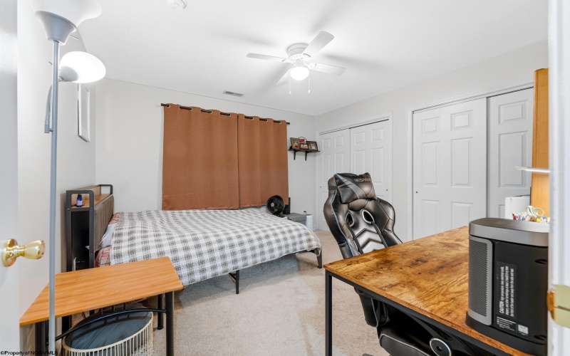 204 Stonegate Circle, Morgantown, West Virginia 26505, 2 Bedrooms Bedrooms, 4 Rooms Rooms,2 BathroomsBathrooms,Single Family Attached,For Sale,Stonegate,10165479