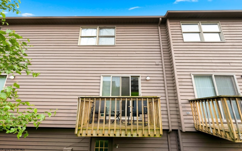 204 Stonegate Circle, Morgantown, West Virginia 26505, 2 Bedrooms Bedrooms, 4 Rooms Rooms,2 BathroomsBathrooms,Single Family Attached,For Sale,Stonegate,10165479