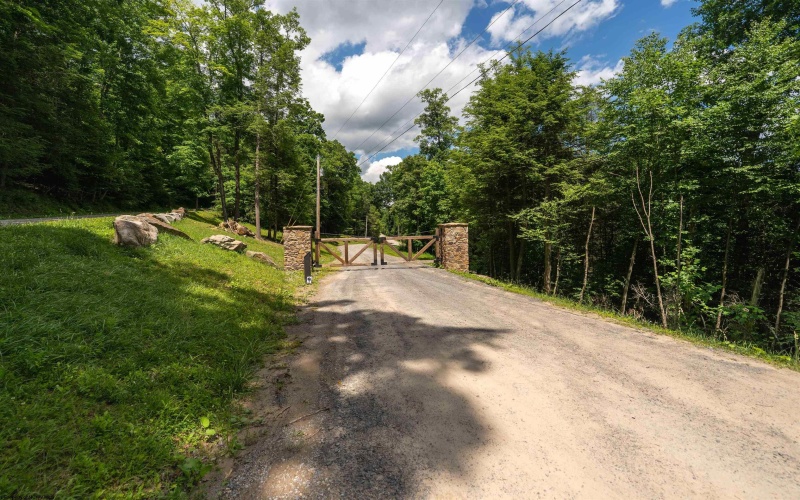 Lot 21 Trailwood Circle, Bruceton Mills, West Virginia 26525, ,Lots/land,For Sale,Trailwood,10165480