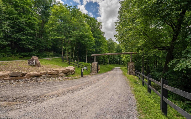 Lot 21 Trailwood Circle, Bruceton Mills, West Virginia 26525, ,Lots/land,For Sale,Trailwood,10165480