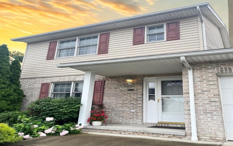 121 Donna Avenue, Morgantown, West Virginia 26505, 3 Bedrooms Bedrooms, 6 Rooms Rooms,3 BathroomsBathrooms,Residential Rentals,For Rent,Donna,10165464