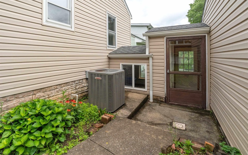 627 Elysian Avenue, Morgantown, West Virginia 26501, 3 Bedrooms Bedrooms, 6 Rooms Rooms,3 BathroomsBathrooms,Single Family Detached,For Sale,Elysian,10165466
