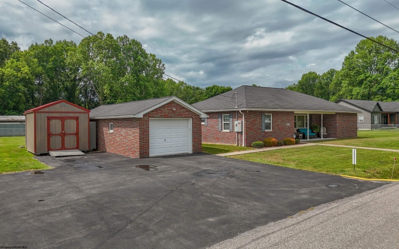 764 Laurel Park Road, Clarksburg, West Virginia 26301, 3 Bedrooms Bedrooms, 7 Rooms Rooms,2 BathroomsBathrooms,Single Family Detached,For Sale,Laurel Park,10165468 764 Laurel Park Road, Clarksburg, West Virginia 26301, 3 Bedrooms Bedrooms, 7 Rooms Rooms,2 BathroomsBathrooms,Single Family Detached,For Sale,Laurel Park,10165468