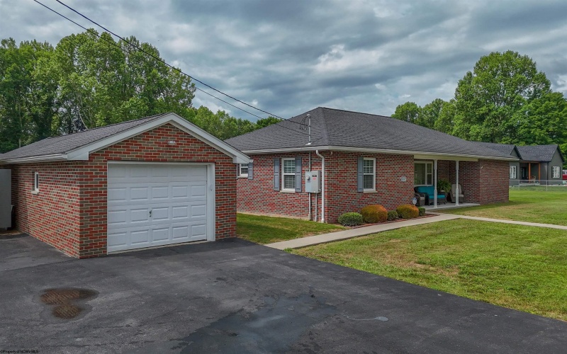 764 Laurel Park Road, Clarksburg, West Virginia 26301, 3 Bedrooms Bedrooms, 7 Rooms Rooms,2 BathroomsBathrooms,Single Family Detached,For Sale,Laurel Park,10165468 764 Laurel Park Road, Clarksburg, West Virginia 26301, 3 Bedrooms Bedrooms, 7 Rooms Rooms,2 BathroomsBathrooms,Single Family Detached,For Sale,Laurel Park,10165468