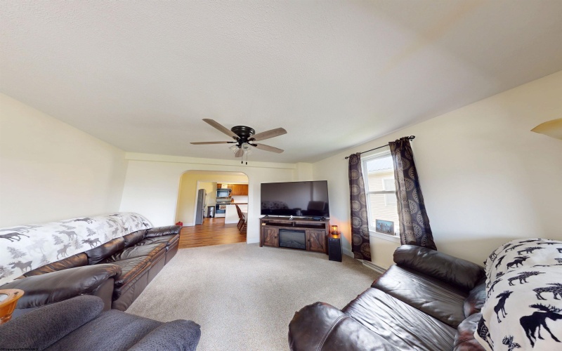 711 Ohio Avenue, Fairmont, West Virginia 26554, 2 Bedrooms Bedrooms, 6 Rooms Rooms,2 BathroomsBathrooms,Single Family Detached,For Sale,Ohio,10165469