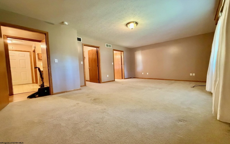 201 Simpson Run Road, Weston, West Virginia 26452, 3 Bedrooms Bedrooms, 10 Rooms Rooms,2 BathroomsBathrooms,Single Family Detached,For Sale,Simpson Run,10165472