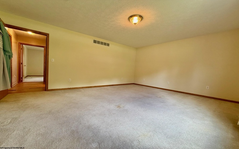 201 Simpson Run Road, Weston, West Virginia 26452, 3 Bedrooms Bedrooms, 10 Rooms Rooms,2 BathroomsBathrooms,Single Family Detached,For Sale,Simpson Run,10165472