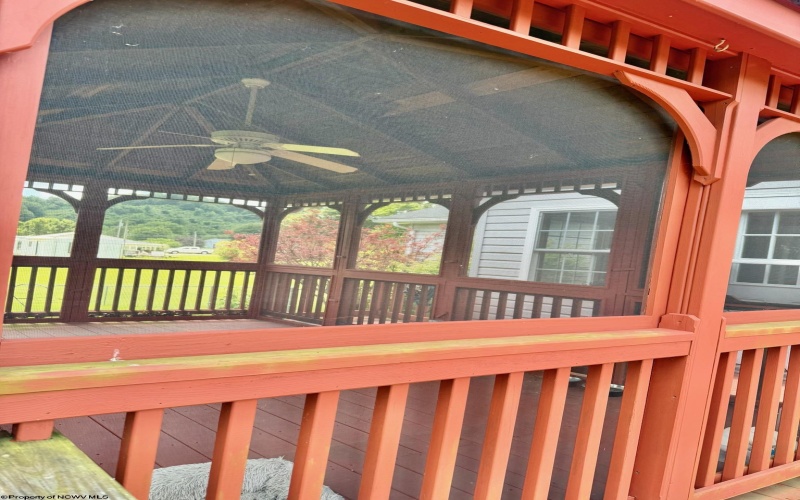 201 Simpson Run Road, Weston, West Virginia 26452, 3 Bedrooms Bedrooms, 10 Rooms Rooms,2 BathroomsBathrooms,Single Family Detached,For Sale,Simpson Run,10165472