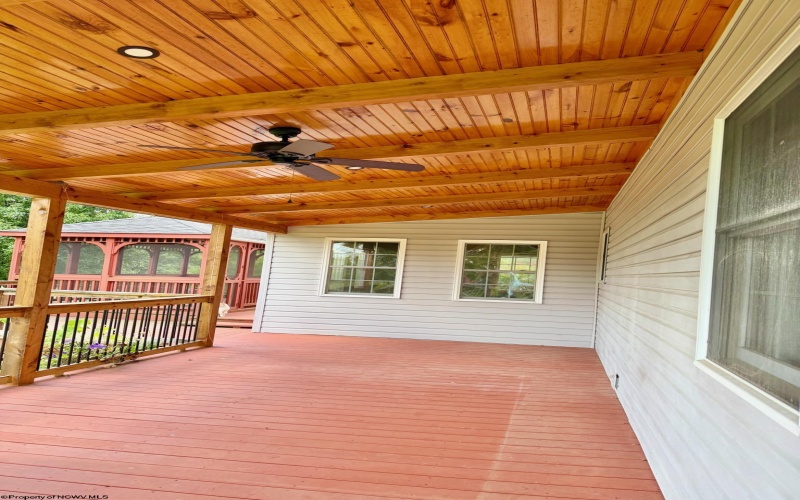 201 Simpson Run Road, Weston, West Virginia 26452, 3 Bedrooms Bedrooms, 10 Rooms Rooms,2 BathroomsBathrooms,Single Family Detached,For Sale,Simpson Run,10165472