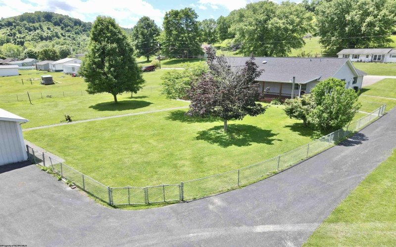 201 Simpson Run Road, Weston, West Virginia 26452, 3 Bedrooms Bedrooms, 10 Rooms Rooms,2 BathroomsBathrooms,Single Family Detached,For Sale,Simpson Run,10165472