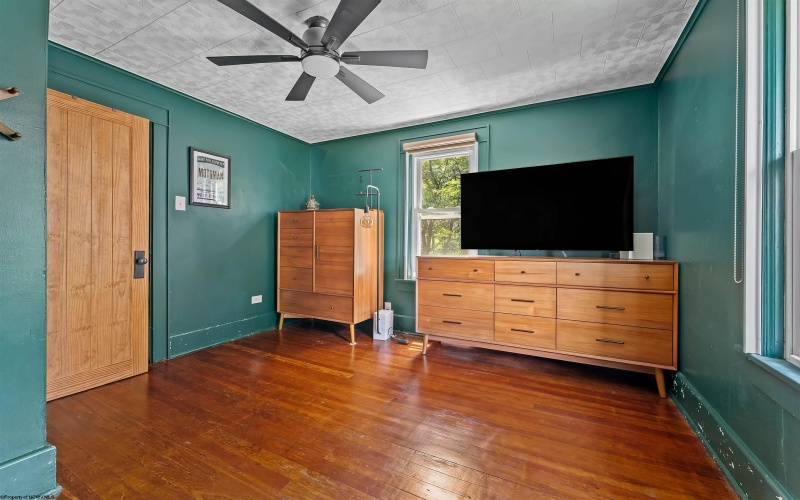 50 Maple Avenue, Morgantown, West Virginia 26501, 3 Bedrooms Bedrooms, 6 Rooms Rooms,1 BathroomBathrooms,Single Family Detached,For Sale,Maple,10165473 50 Maple Avenue, Morgantown, West Virginia 26501, 3 Bedrooms Bedrooms, 6 Rooms Rooms,1 BathroomBathrooms,Single Family Detached,For Sale,Maple,10165473