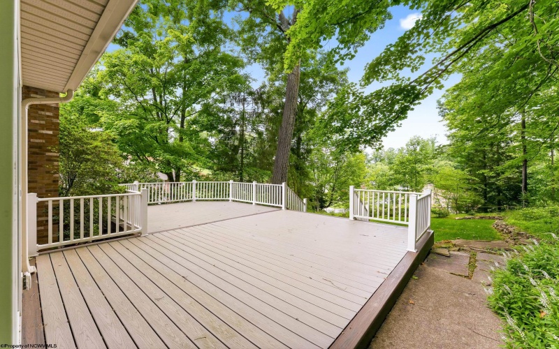 106 Forest Drive, Morgantown, West Virginia 26505, 4 Bedrooms Bedrooms, 9 Rooms Rooms,3 BathroomsBathrooms,Single Family Detached,For Sale,Forest,10165474