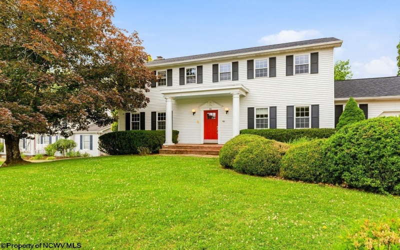 26 Carriage Lane, Bridgeport, West Virginia 26330, 4 Bedrooms Bedrooms, 10 Rooms Rooms,2 BathroomsBathrooms,Single Family Detached,For Sale,Carriage,10165481