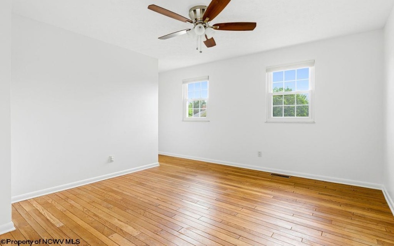 26 Carriage Lane, Bridgeport, West Virginia 26330, 4 Bedrooms Bedrooms, 10 Rooms Rooms,2 BathroomsBathrooms,Single Family Detached,For Sale,Carriage,10165481