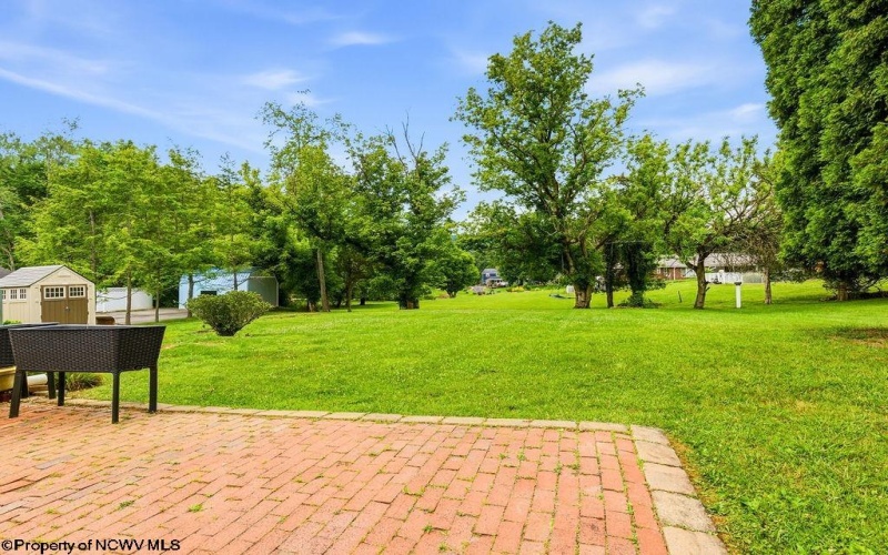 26 Carriage Lane, Bridgeport, West Virginia 26330, 4 Bedrooms Bedrooms, 10 Rooms Rooms,2 BathroomsBathrooms,Single Family Detached,For Sale,Carriage,10165481