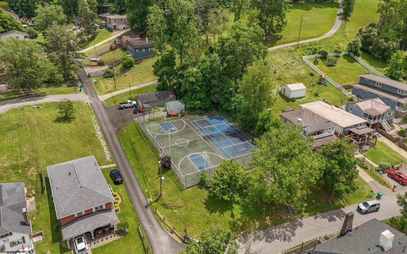 1541 Maple Lake Road, Bridgeport, West Virginia 26330, 3 Bedrooms Bedrooms, 7 Rooms Rooms,1 BathroomBathrooms,Single Family Detached,For Sale,Maple Lake,10165482