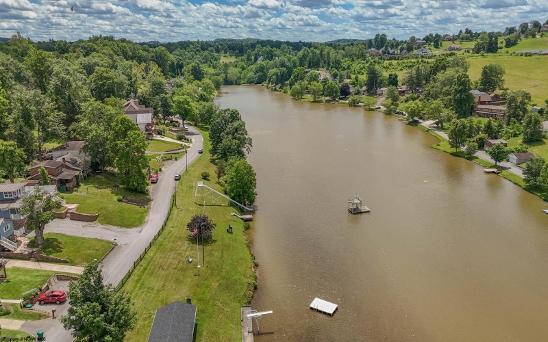 1541 Maple Lake Road, Bridgeport, West Virginia 26330, 3 Bedrooms Bedrooms, 7 Rooms Rooms,1 BathroomBathrooms,Single Family Detached,For Sale,Maple Lake,10165482
