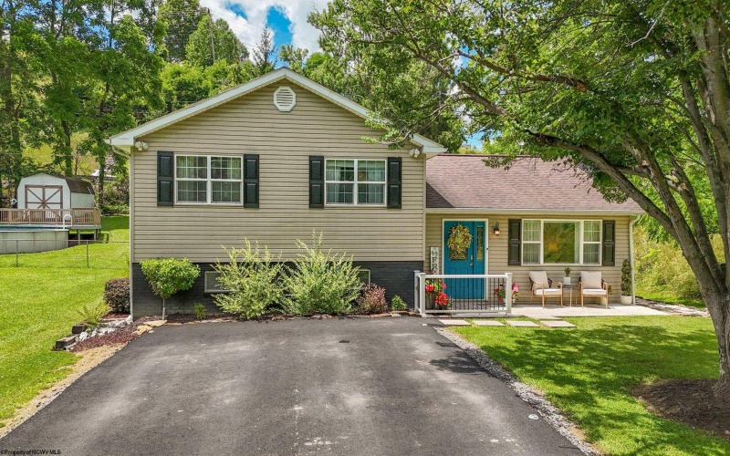 1541 Maple Lake Road, Bridgeport, West Virginia 26330, 3 Bedrooms Bedrooms, 7 Rooms Rooms,1 BathroomBathrooms,Single Family Detached,For Sale,Maple Lake,10165482