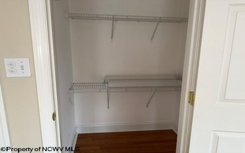 931 Ashton Place, Morgantown, West Virginia 26508, 3 Bedrooms Bedrooms, 7 Rooms Rooms,2 BathroomsBathrooms,Single Family Attached,For Sale,Ashton,10165494
