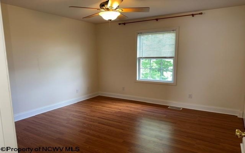 931 Ashton Place, Morgantown, West Virginia 26508, 3 Bedrooms Bedrooms, 7 Rooms Rooms,2 BathroomsBathrooms,Single Family Attached,For Sale,Ashton,10165494