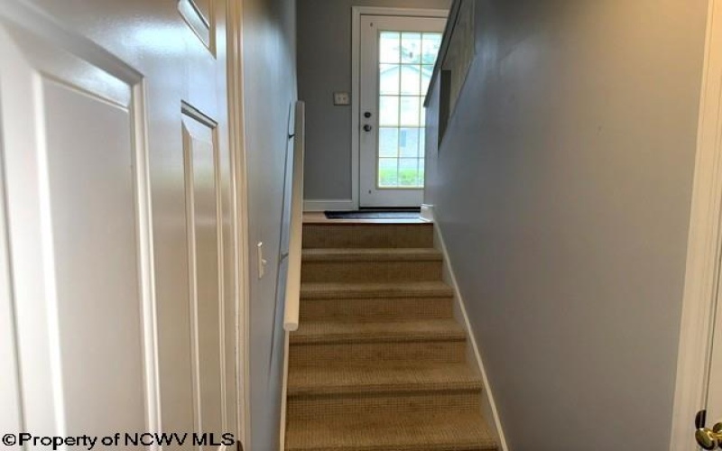 931 Ashton Place, Morgantown, West Virginia 26508, 3 Bedrooms Bedrooms, 7 Rooms Rooms,2 BathroomsBathrooms,Single Family Attached,For Sale,Ashton,10165494