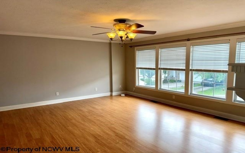 931 Ashton Place, Morgantown, West Virginia 26508, 3 Bedrooms Bedrooms, 7 Rooms Rooms,2 BathroomsBathrooms,Single Family Attached,For Sale,Ashton,10165494