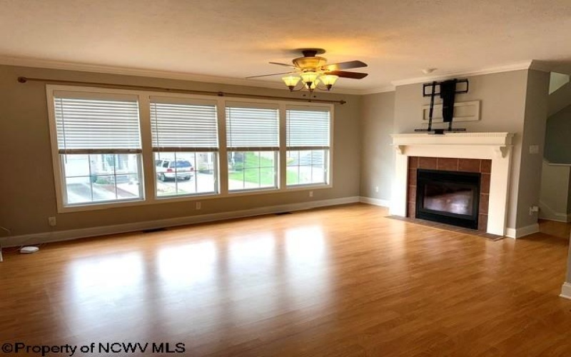 931 Ashton Place, Morgantown, West Virginia 26508, 3 Bedrooms Bedrooms, 7 Rooms Rooms,2 BathroomsBathrooms,Single Family Attached,For Sale,Ashton,10165494