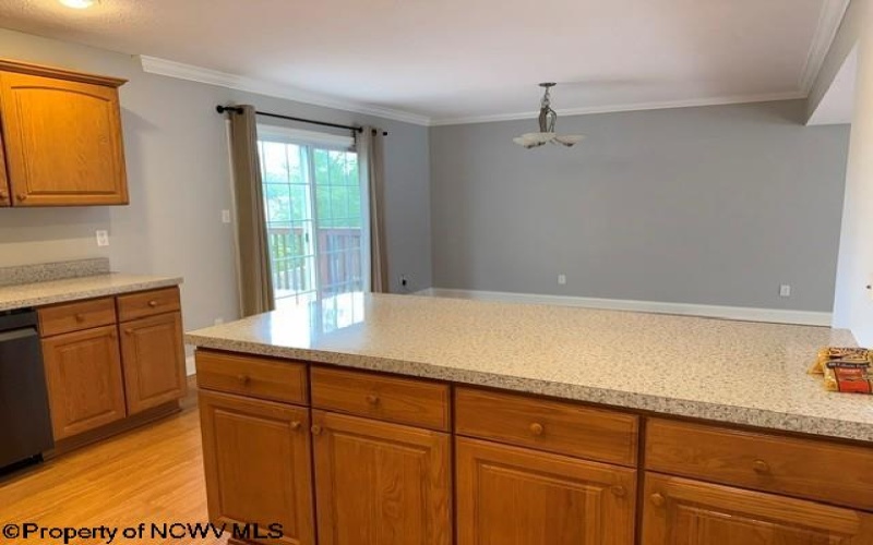 931 Ashton Place, Morgantown, West Virginia 26508, 3 Bedrooms Bedrooms, 7 Rooms Rooms,2 BathroomsBathrooms,Single Family Attached,For Sale,Ashton,10165494