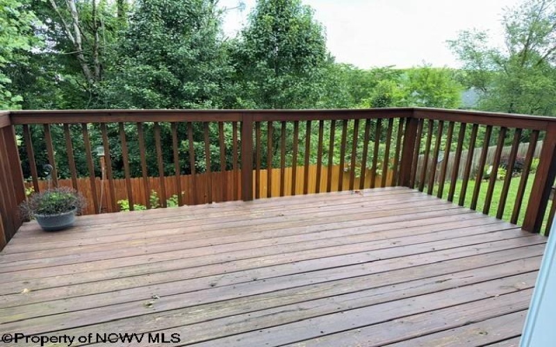 931 Ashton Place, Morgantown, West Virginia 26508, 3 Bedrooms Bedrooms, 7 Rooms Rooms,2 BathroomsBathrooms,Single Family Attached,For Sale,Ashton,10165494