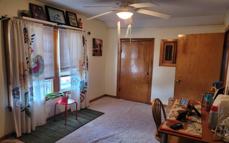 504 Duncan Avenue, Clarksburg, West Virginia 26301-0000, 2 Bedrooms Bedrooms, 5 Rooms Rooms,1 BathroomBathrooms,Single Family Detached,For Sale,Duncan,10165484