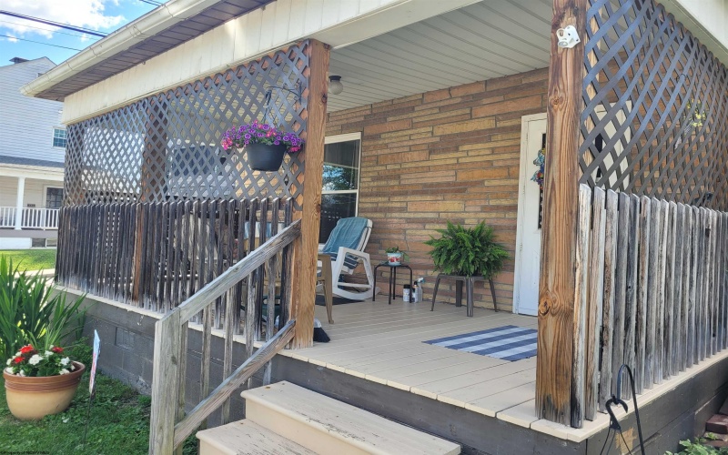 504 Duncan Avenue, Clarksburg, West Virginia 26301-0000, 2 Bedrooms Bedrooms, 5 Rooms Rooms,1 BathroomBathrooms,Single Family Detached,For Sale,Duncan,10165484