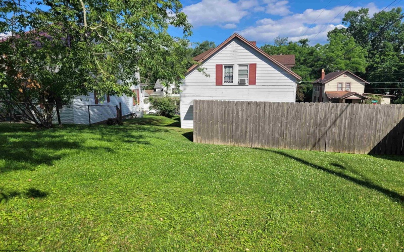 504 Duncan Avenue, Clarksburg, West Virginia 26301-0000, 2 Bedrooms Bedrooms, 5 Rooms Rooms,1 BathroomBathrooms,Single Family Detached,For Sale,Duncan,10165484