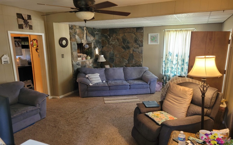 504 Duncan Avenue, Clarksburg, West Virginia 26301-0000, 2 Bedrooms Bedrooms, 5 Rooms Rooms,1 BathroomBathrooms,Single Family Detached,For Sale,Duncan,10165484