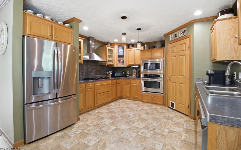 850 Oak Street, Anmoore, West Virginia 26323, 3 Bedrooms Bedrooms, 7 Rooms Rooms,3 BathroomsBathrooms,Single Family Detached,For Sale,Oak,10165487 850 Oak Street, Anmoore, West Virginia 26323, 3 Bedrooms Bedrooms, 7 Rooms Rooms,3 BathroomsBathrooms,Single Family Detached,For Sale,Oak,10165487