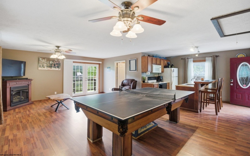 850 Oak Street, Anmoore, West Virginia 26323, 3 Bedrooms Bedrooms, 7 Rooms Rooms,3 BathroomsBathrooms,Single Family Detached,For Sale,Oak,10165487 850 Oak Street, Anmoore, West Virginia 26323, 3 Bedrooms Bedrooms, 7 Rooms Rooms,3 BathroomsBathrooms,Single Family Detached,For Sale,Oak,10165487