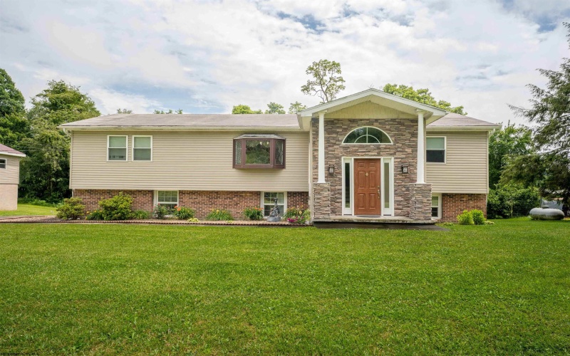 11314 Preston Highway, Kingwood, West Virginia 26537, 5 Bedrooms Bedrooms, 8 Rooms Rooms,3 BathroomsBathrooms,Single Family Detached,For Sale,Preston,10165493