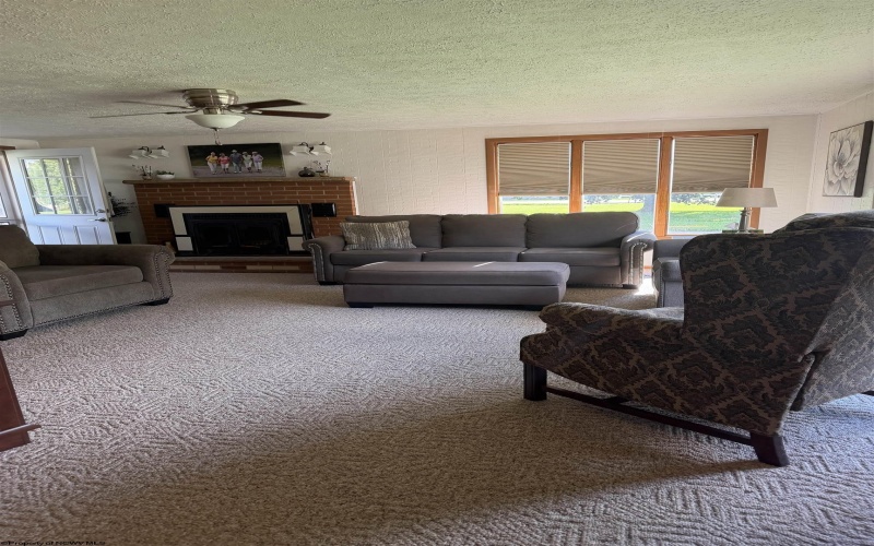 34 Allen Street, Mill Creek, West Virginia 26280, 3 Bedrooms Bedrooms, 6 Rooms Rooms,1 BathroomBathrooms,Single Family Detached,For Sale,Allen,10165499