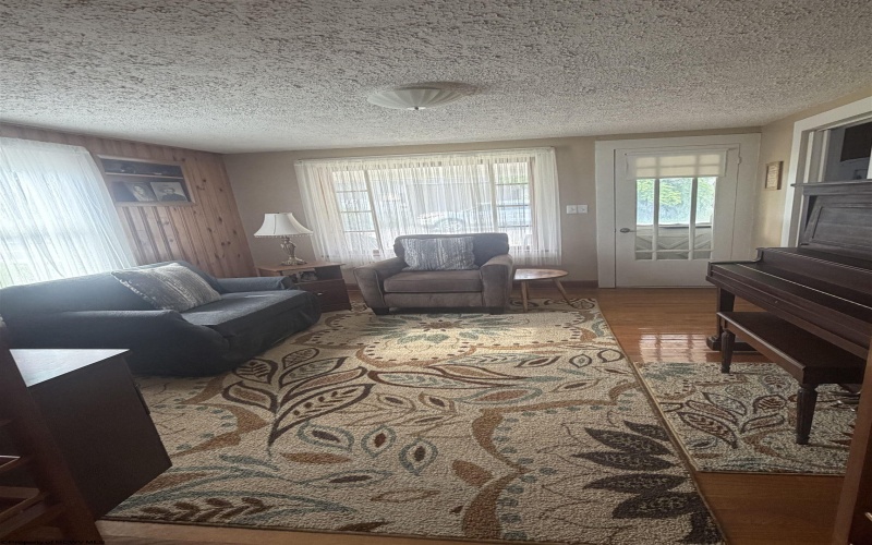 34 Allen Street, Mill Creek, West Virginia 26280, 3 Bedrooms Bedrooms, 6 Rooms Rooms,1 BathroomBathrooms,Single Family Detached,For Sale,Allen,10165499