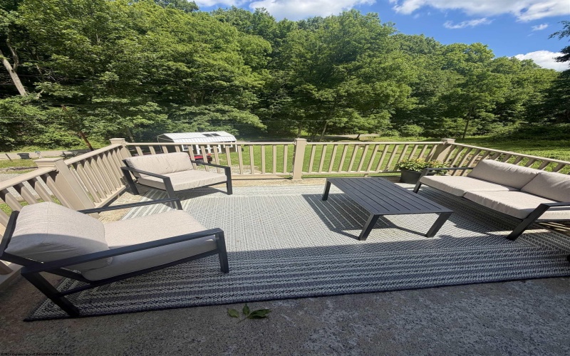 588 Pinch Gut Hollow Road, Fairmont, West Virginia 26554, 5 Bedrooms Bedrooms, 7 Rooms Rooms,2 BathroomsBathrooms,Single Family Detached,For Sale,Pinch Gut Hollow,10165500