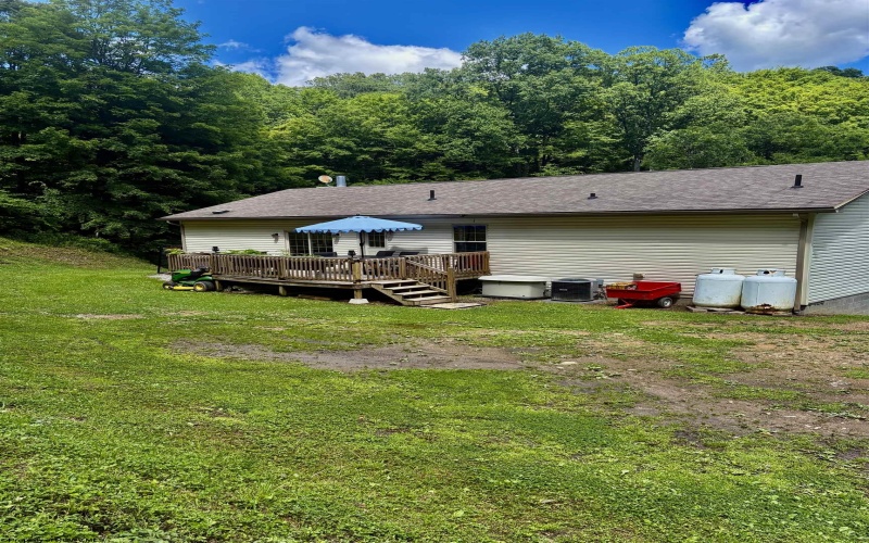 588 Pinch Gut Hollow Road, Fairmont, West Virginia 26554, 5 Bedrooms Bedrooms, 7 Rooms Rooms,2 BathroomsBathrooms,Single Family Detached,For Sale,Pinch Gut Hollow,10165500