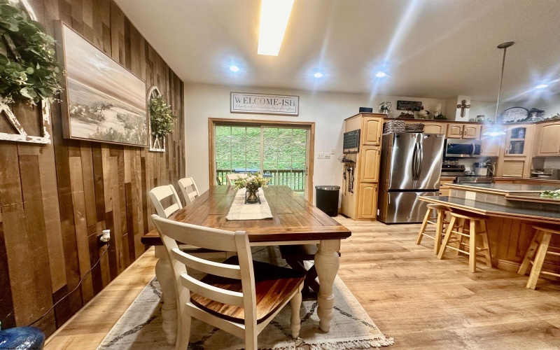 588 Pinch Gut Hollow Road, Fairmont, West Virginia 26554, 5 Bedrooms Bedrooms, 7 Rooms Rooms,2 BathroomsBathrooms,Single Family Detached,For Sale,Pinch Gut Hollow,10165500